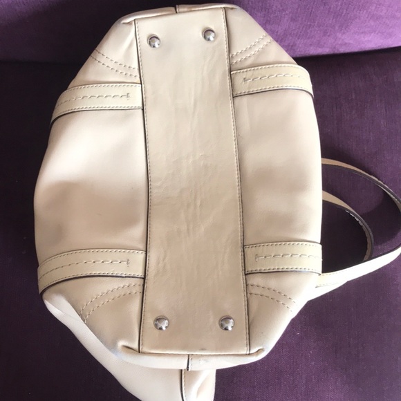 Coach Bag - Picture 8 of 17